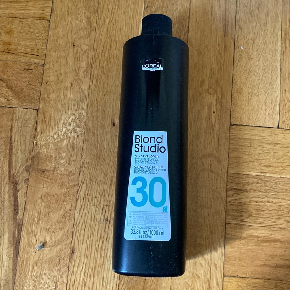 L’Oreal Blond Studio Oil Developer